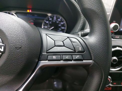 Certified 2025 Nissan Sentra SV image 17