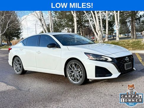 Used 2023 Nissan Altima 2.0 SR image 2