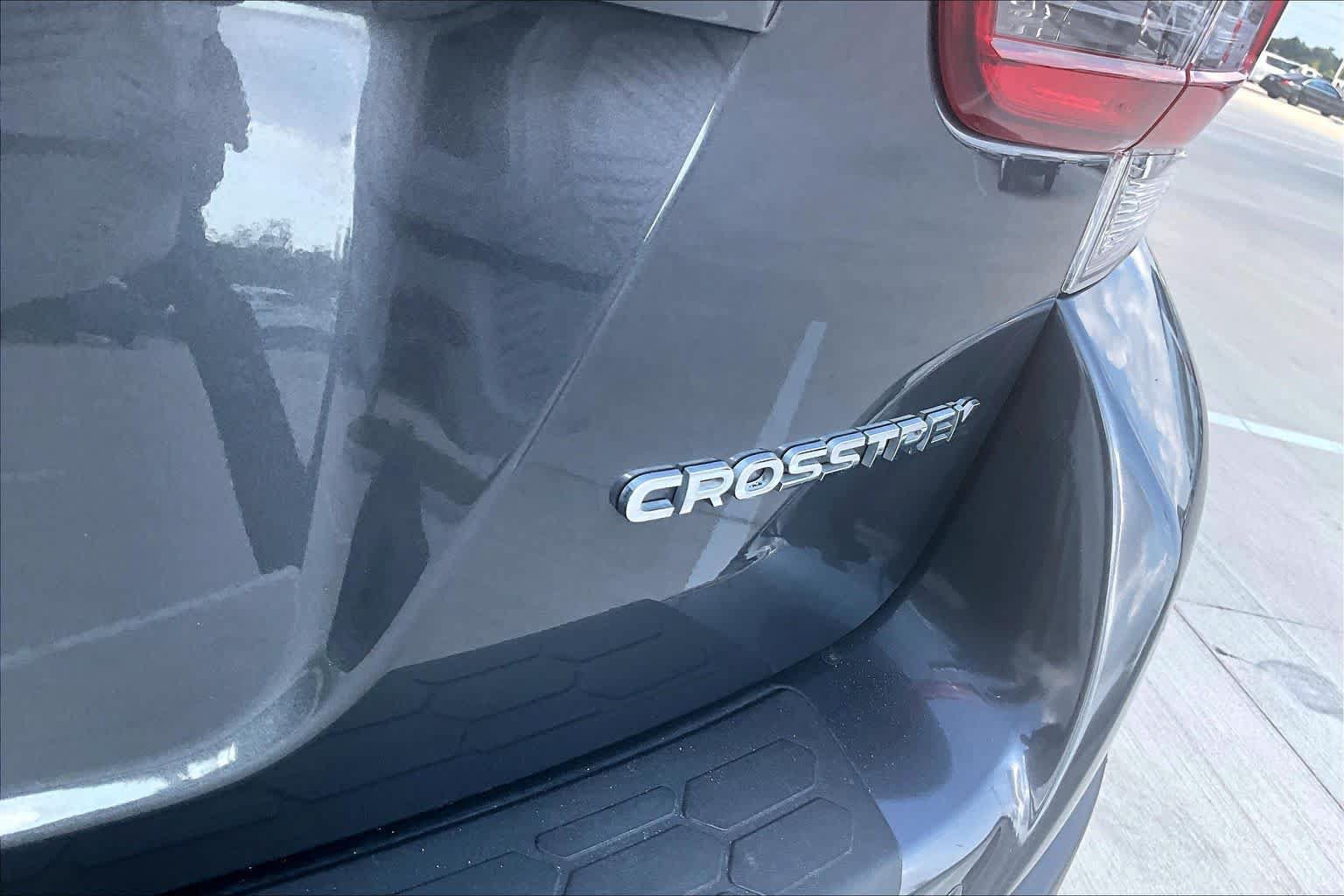Used 2023 Subaru Crosstrek 2.5i Limited AWD/4WD image 9