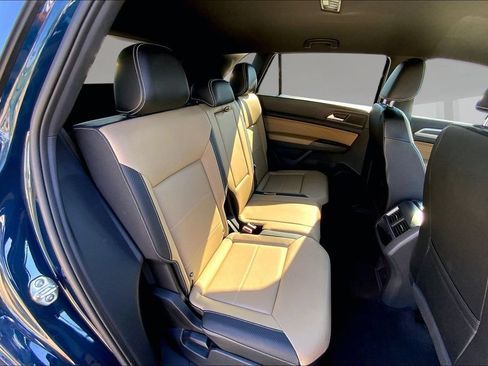 Certified 2022 Volkswagen Atlas Cross Sport SE FWD image 26