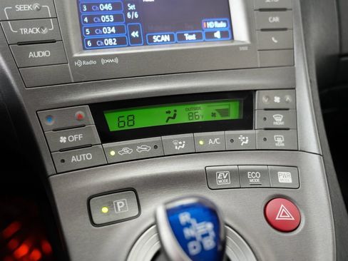 Used 2012 Toyota Prius Three FWD image 27