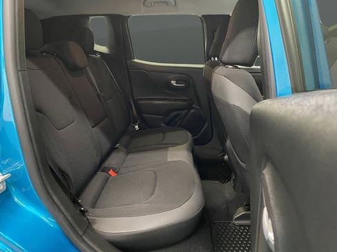 Used 2020 Jeep Renegade Altitude image 30