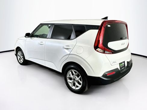 Used 2022 Kia Soul LX w/ Technology Package FWD image 5