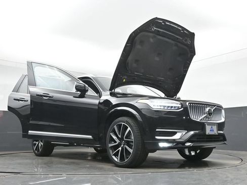 Used 2024 Volvo XC90 B6 Ultimate w/ Lounge Package AWD/4WD image 52