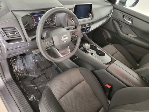Used 2026 Nissan Rogue SV FWD image 12
