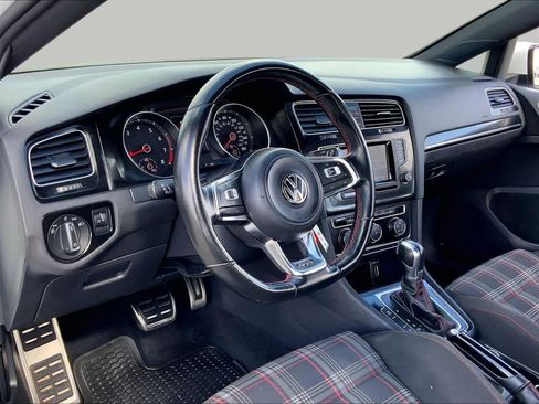 Used 2015 Volkswagen GTI S FWD image 17