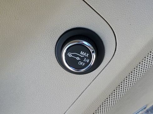 Used 2019 GMC Acadia Denali FWD image 28