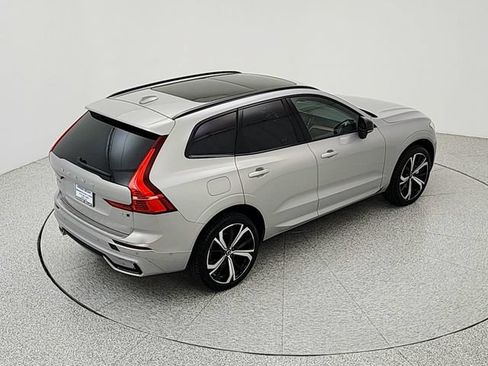 Used 2024 Volvo XC60 B5 Ultimate w/ Protection Package Premier AWD/4WD image 17