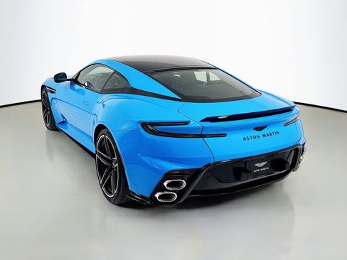 Used 2026 Aston Martin DB12 Coupe RWD image 5