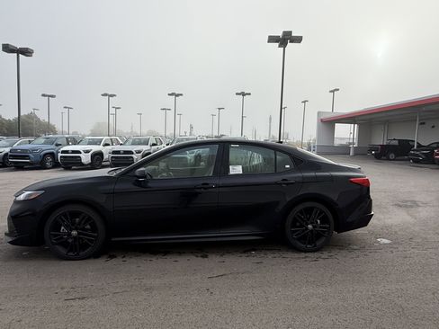 New 2026 Toyota Camry Hybrid image 5