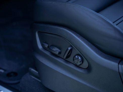 New 2026 Porsche Cayenne E-Hybrid image 17