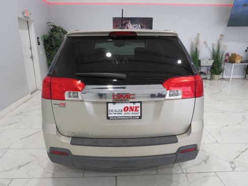 Used 2015 GMC Terrain SLE FWD image 4