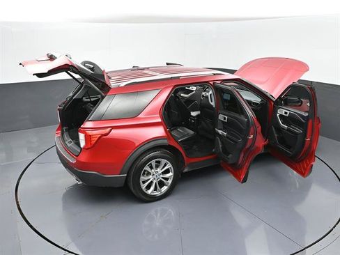 Used 2022 Ford Explorer Limited w/ Equipment Group 301A RWD image 53