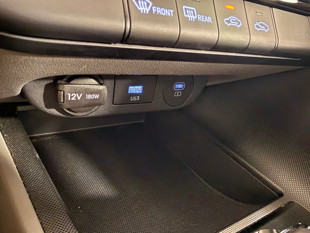 Used 2024 Hyundai Elantra SEL FWD image 39