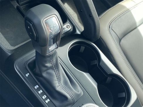 New 2025 Ford Bronco Outer Banks w/ Sasquatch Package image 22