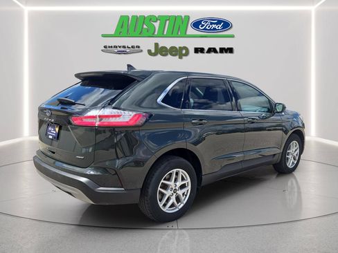 Certified 2024 Ford Edge SEL w/ Convenience Package AWD/4WD image 5
