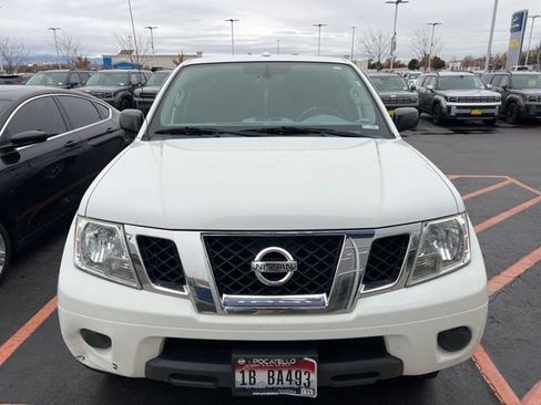 Used 2016 Nissan Frontier SV image 26