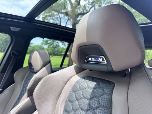Used 2022 BMW X5 M w/ Competition Package AWD/4WD image 17