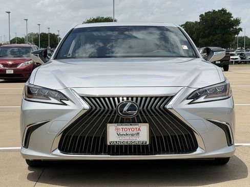 Used 2019 Lexus ES 300h w/ Accessory Package 2 FWD image 8