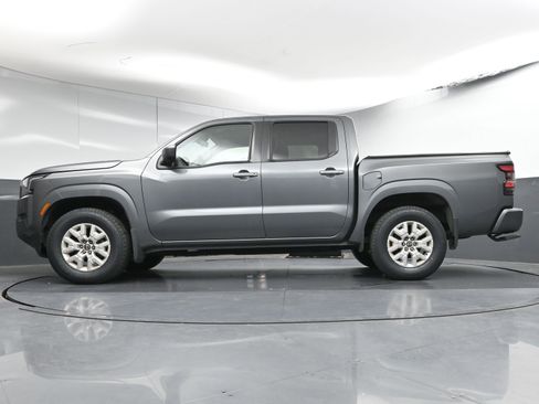 Certified 2022 Nissan Frontier SV image 28