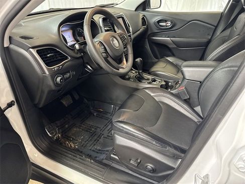 Used 2022 Jeep Cherokee Limited image 12