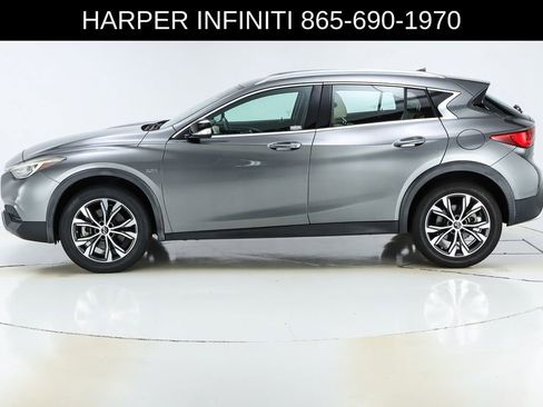 Used 2018 INFINITI QX30 AWD image 39