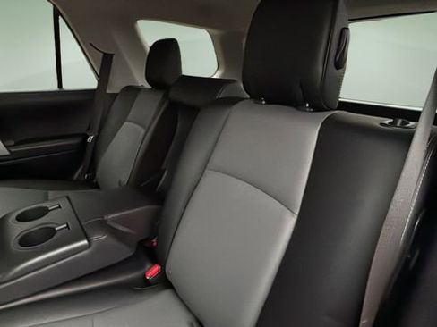 Used 2022 Toyota 4Runner SR5 Premium image 18