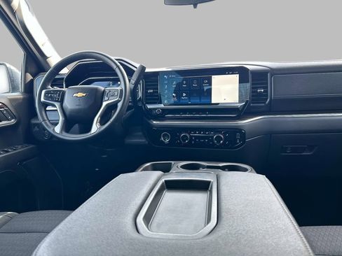 Used 2023 Chevrolet Silverado 1500 LT image 16