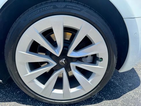 Used 2021 Tesla Model 3 Standard Range Plus RWD image 31