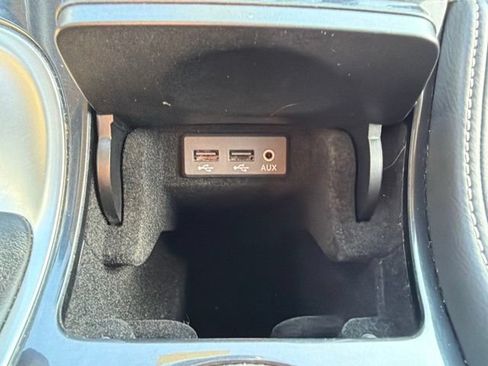Used 2016 Nissan Maxima Platinum FWD image 37
