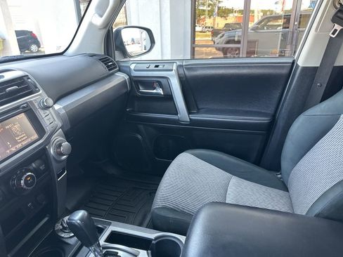 Used 2019 Toyota 4Runner SR5 AWD/4WD image 16