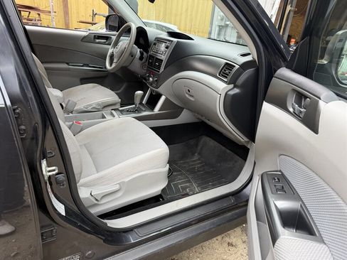 Used 2011 Subaru Forester 2.5X Premium AWD/4WD image 14