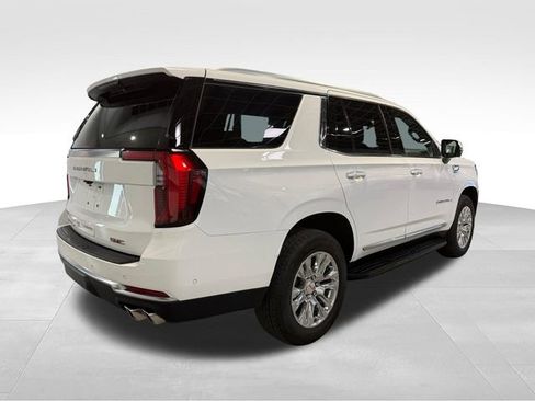 Used 2025 GMC Yukon Denali RWD image 7