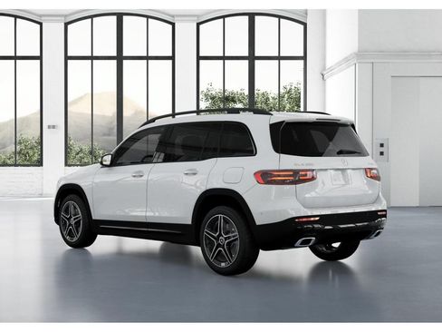 Used 2026 Mercedes-Benz GLB 250 4MATIC image 29
