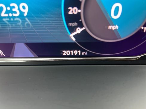 Certified 2025 Volkswagen Atlas SE image 19