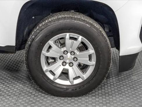 Used 2022 Chevrolet Colorado LT w/ Fleet Safety Package image 27