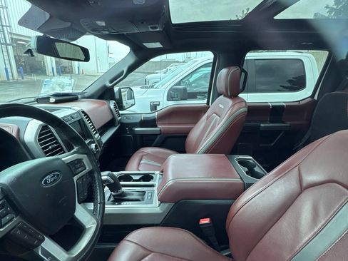 Used 2020 Ford F150 Platinum w/ Equipment Group 701A Luxury AWD/4WD image 5