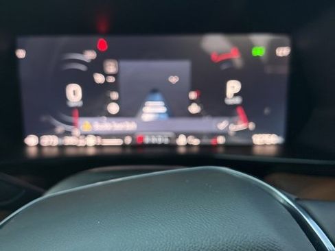 Used 2024 GMC Canyon AT4 w/ AT4 Premium Package image 16