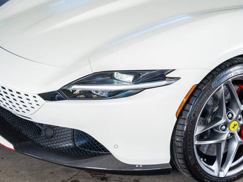 Used 2023 Ferrari Roma image 12