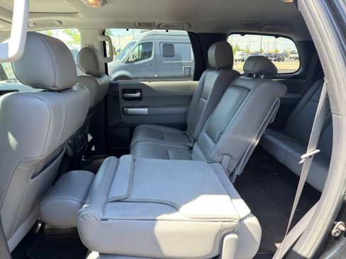 Used 2020 Toyota Sequoia Limited AWD/4WD image 9