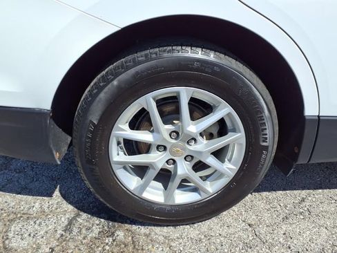 Used 2023 Chevrolet Equinox LT FWD image 41