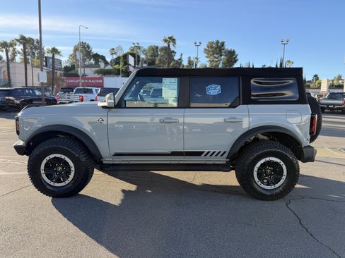 Certified 2021 Ford Bronco Outer Banks w/ Sasquatch Package image 4