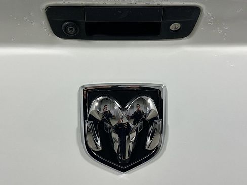 Used 2016 RAM 3500 Tradesman w/ Chrome Appearance Group image 14