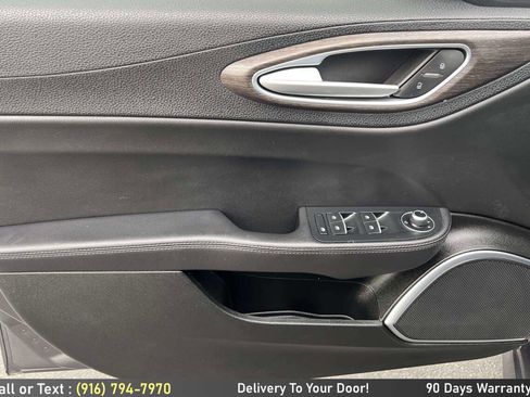 Used 2022 Alfa Romeo Giulia Ti image 17