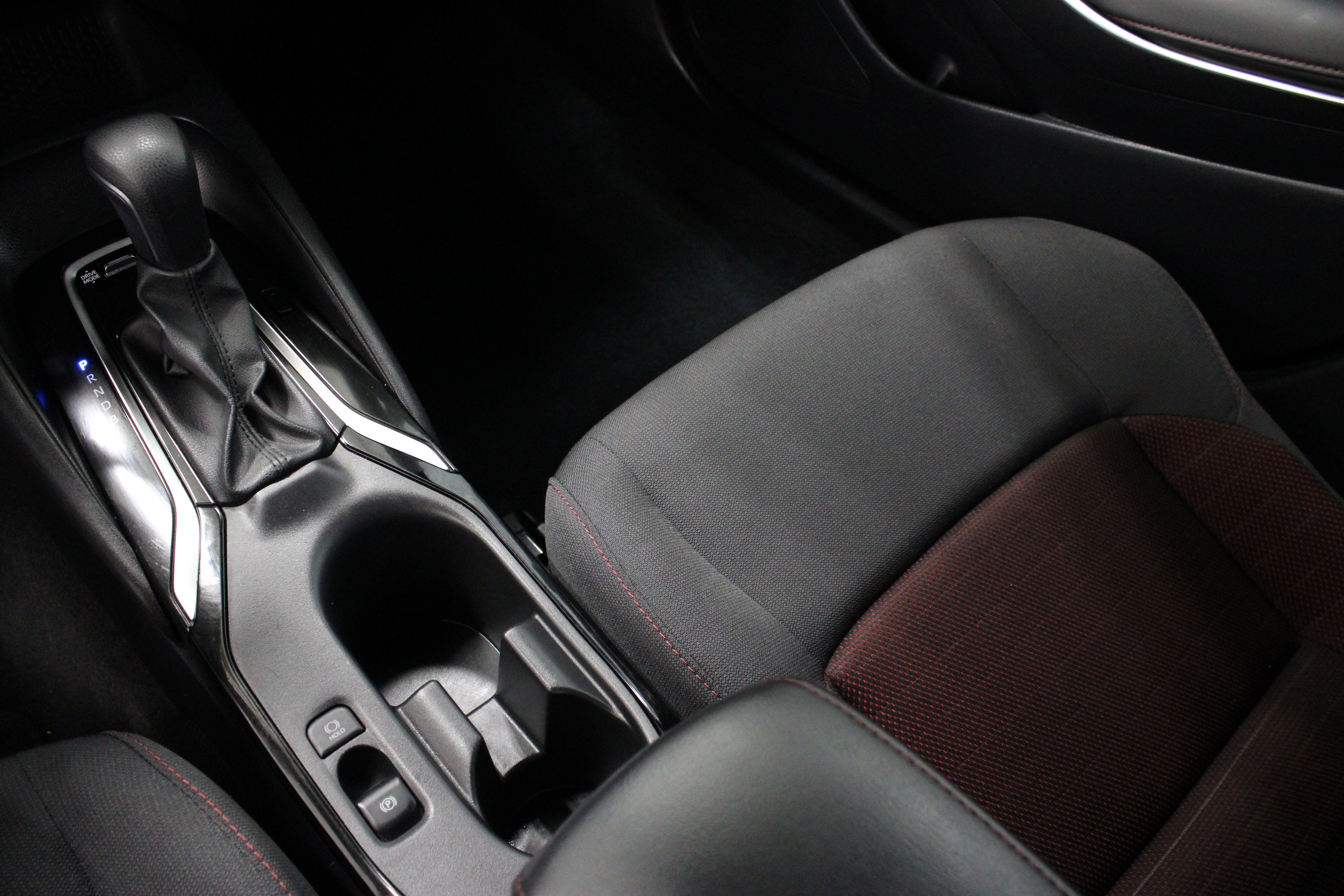 Used 2025 Toyota Corolla SE FWD image 16