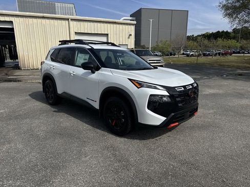 New 2026 Nissan Rogue SV AWD/4WD image 3