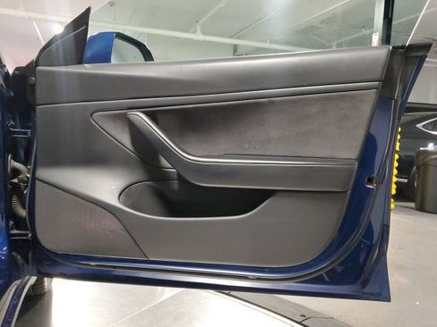 Used 2020 Tesla Model 3 Long Range image 25