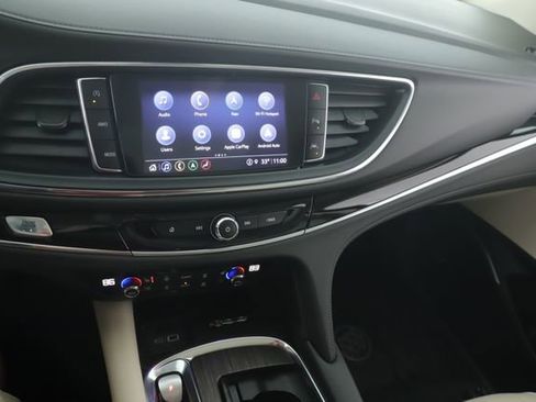 Used 2022 Buick Enclave Avenir w/ Avenir Technology Package image 28