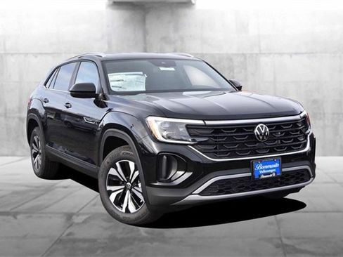 New 2026 Volkswagen Atlas Cross Sport SE image 2