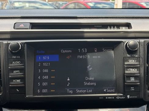 Used 2018 Toyota RAV4 Limited FWD image 17
